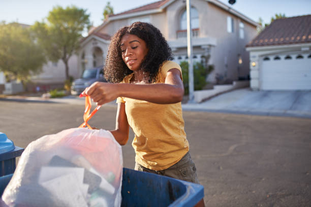 Best Yard Waste Removal  in Kealakekua, HI